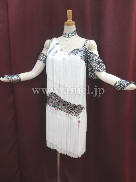 L2563・【半額セール】・白&シルバー豹柄※試着不可