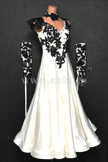 M8494・【チャコット】クリーム&黒