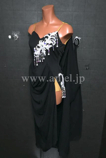 vol.26配信先行販売ドレス(ラテン)・黒白パールルンバドレス