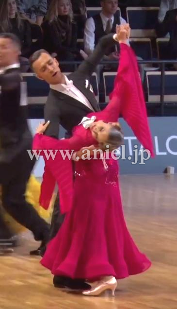 M5510・【EM】チェリーレッド【エリザ着用】