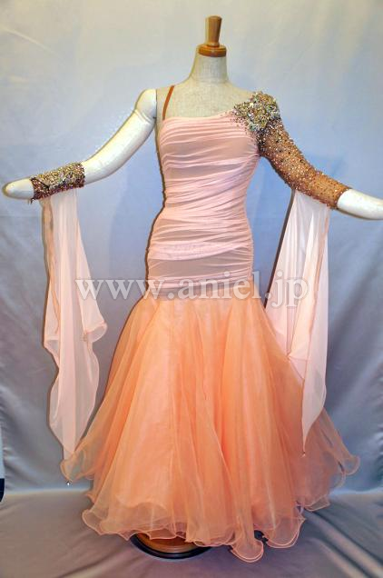 M2235・サーモンピンク&ゴールド・11万5千円