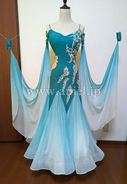 M8522・ジェード&白