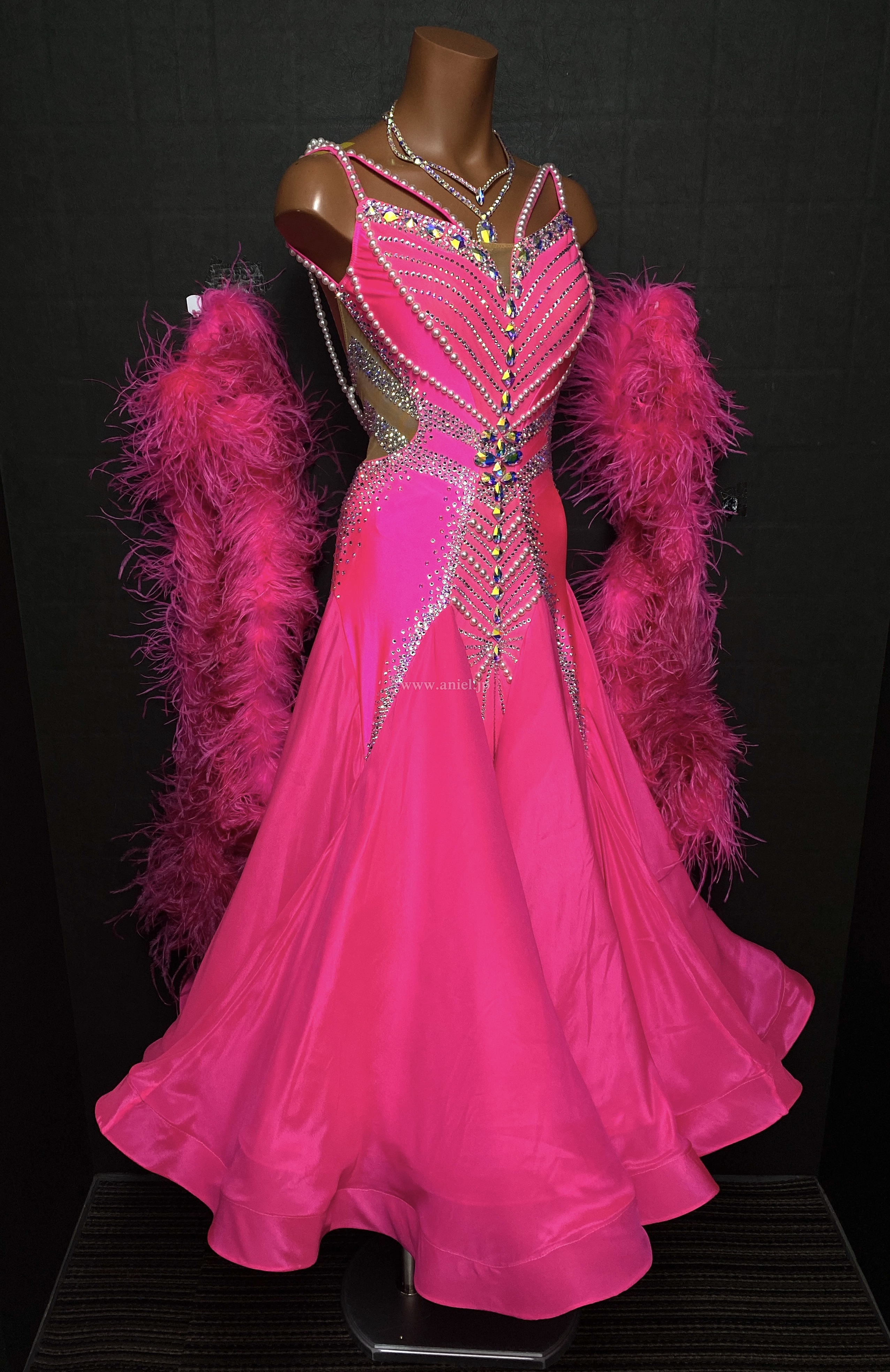 B432・ショッキングピンク&パール