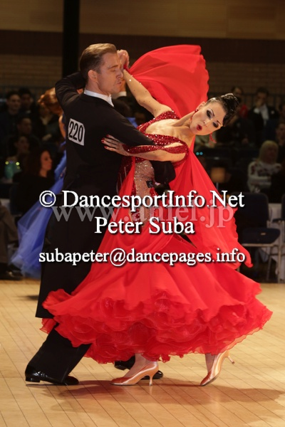 M4940・【Chrisanne】赤&ベージュ【ナターシャ着用】