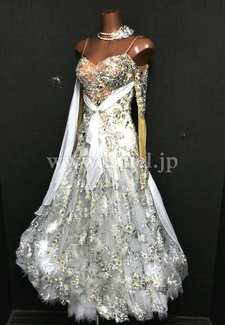 M9145・白※試着不可