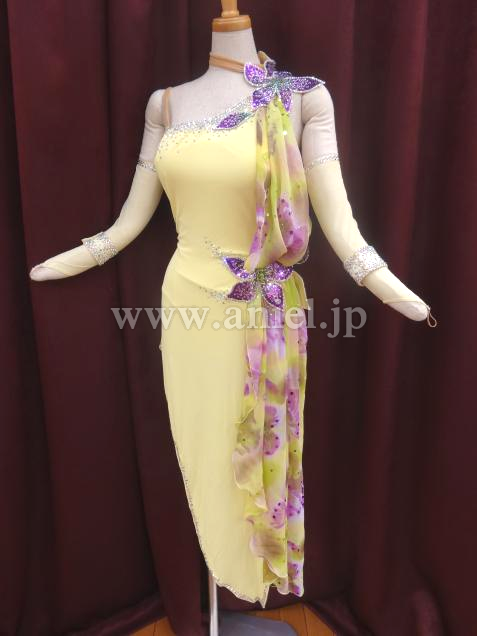 L2628・クリーム色&花柄