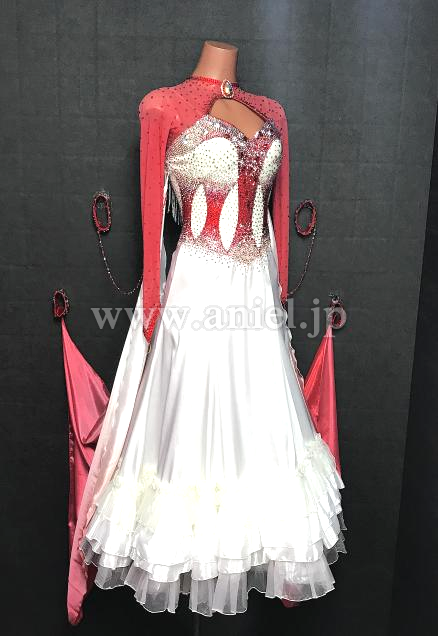 M8556・【Chrisanne Clover】白&赤