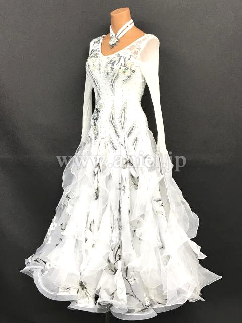 M7946・白※試着不可