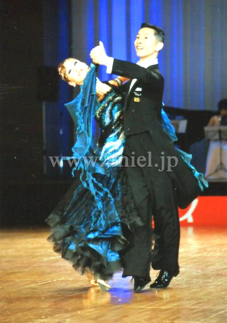 M2334・ジェード&黒