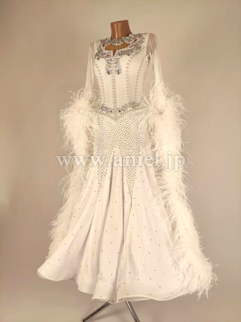 M7883・【NAZAR】白パール※試着不可