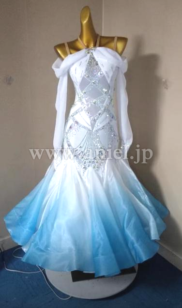 M6897・白&水色※試着不可