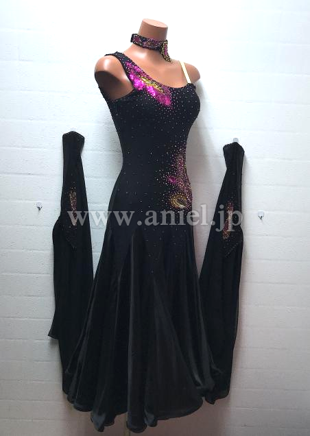 M8618・黒※試着不可