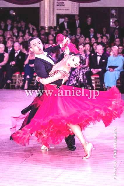 M4302・【Chrisanne】赤