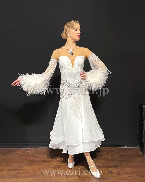 M8373・【EM】ホワイトフェザー 【ロクサナ】