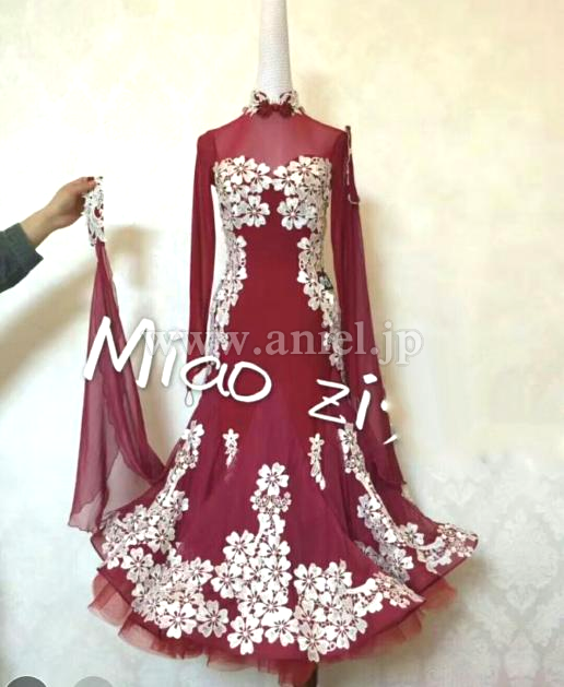 M4362・ワインレッド&白