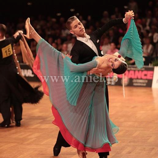 M5894・【EM】・ジェード&赤【アレクサンドラ着用】