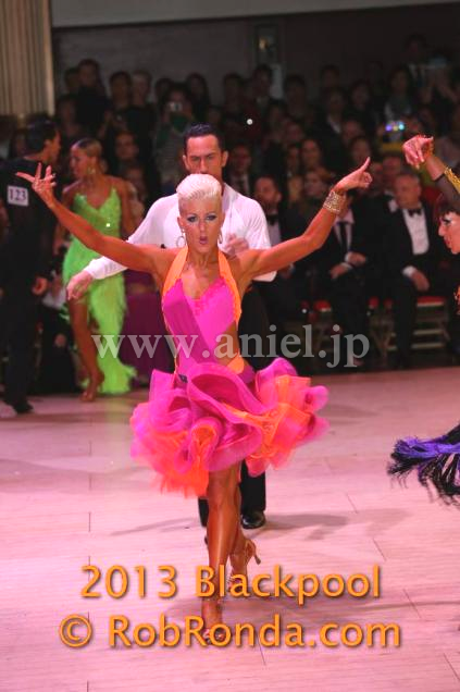 L2685・【VESA】ピンク&オレンジ・【ジョアンナ着用】