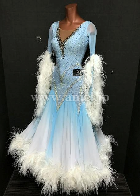 B44・【STUNNING DANCE DRESS】水色&白