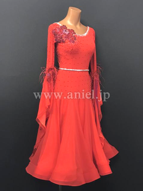 M7102・赤【COUTURE Yvonne Stephan】