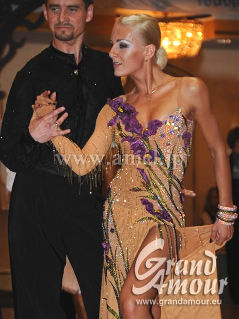 PL1745・ベージュ&花