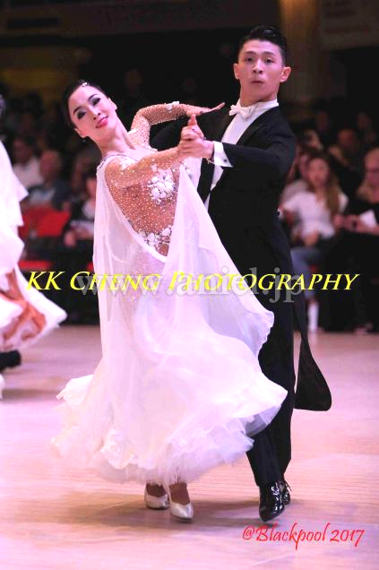 M4450・白&スキンカラー・※試着不可