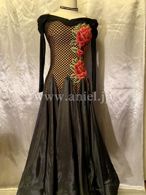 M6977・黒&赤バラ※試着不可