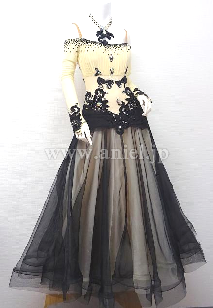 M5958・クリーム&黒※試着不可