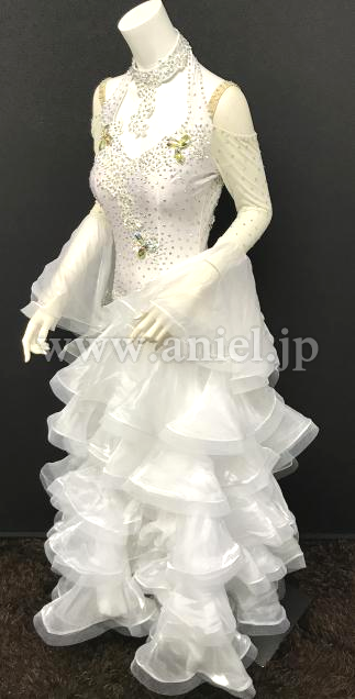 M6999・白※試着不可