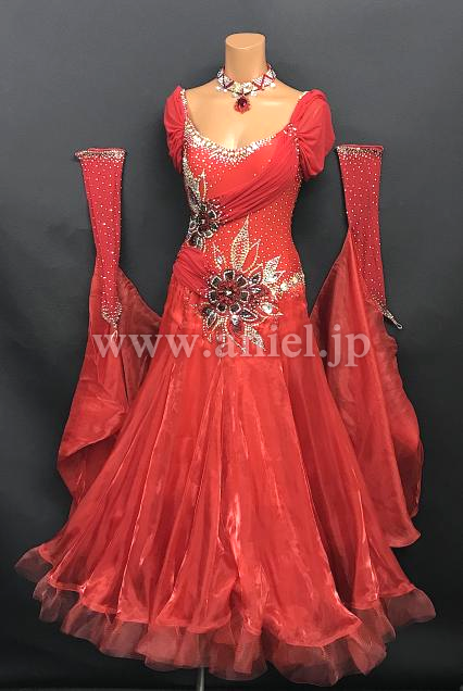 M8106・赤※試着不可