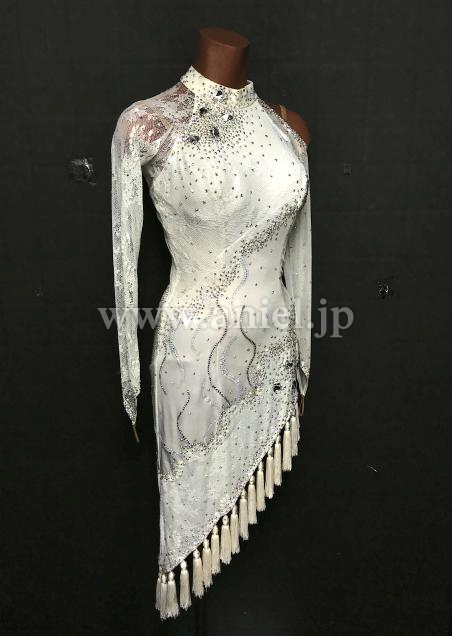 A83・【チャコット】白