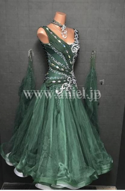 M8576・深緑※試着不可