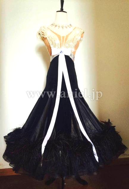 M3198・黒&ホワイトパール※試着不可