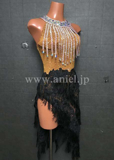 A112・ベージュ&黒レース