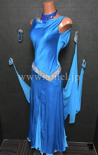 BM8772・青※試着不可