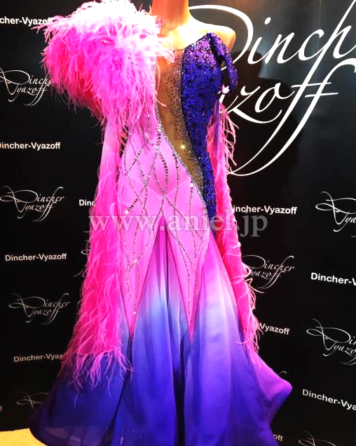 M8778・【Dincher Vyazoff】紫&ピンク羽根