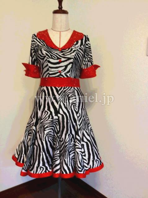 M4347・ゼブラ柄&赤(巻きスカート付き)