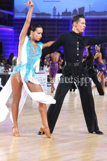 L5449・【半額セール】【Abraham Martinez】白&水色【クリスティーナ着用】※試着不可