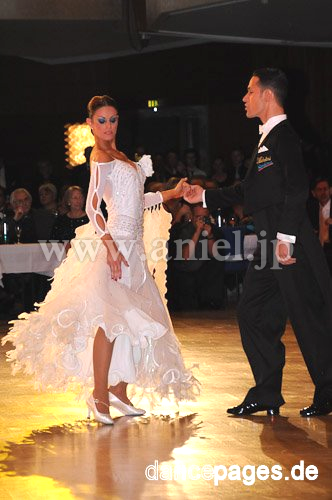 M3254・【Michelini】白【アネッテ着用】