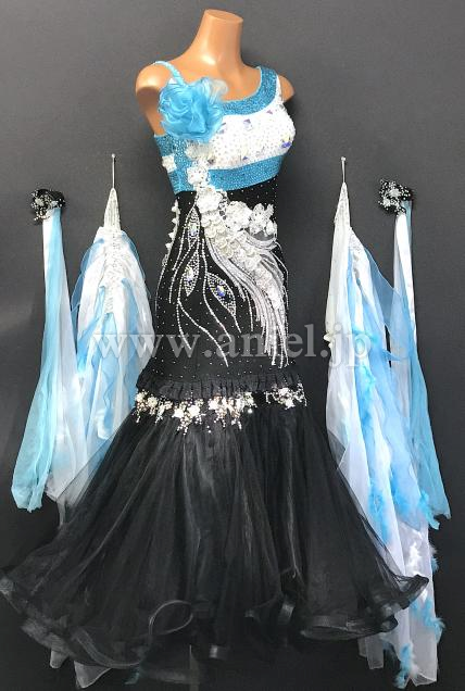 M4694・黒&白&水色