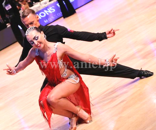 L6377・【VENTURA DANZA】赤