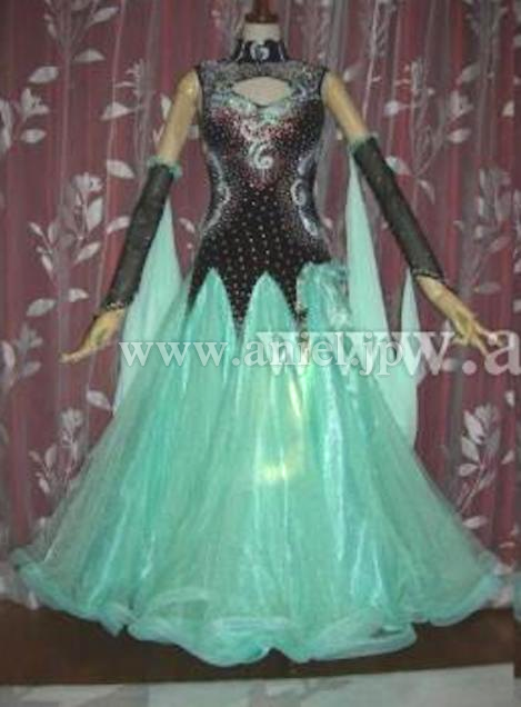 M4714・【半額セール】黒&ミントグリーン※試着不可