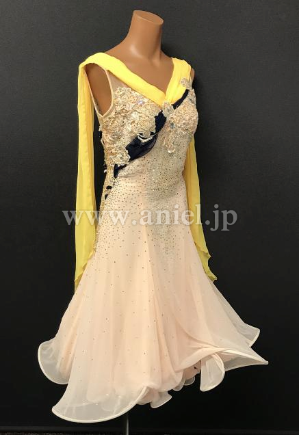 M7683・サーモンピンク※試着不可