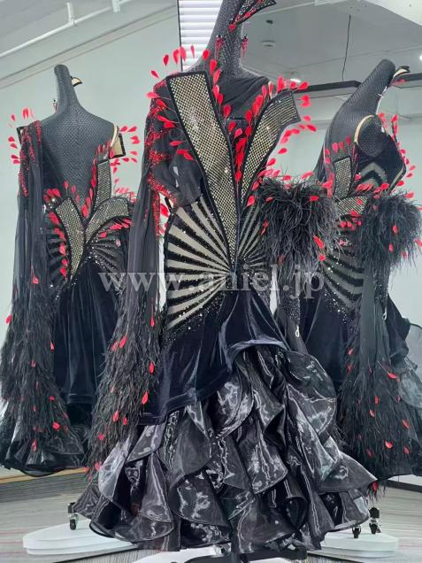 BM9337・【The One】黒&赤羽根※試着不可