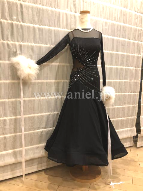 M6155・黒&白羽根【EM】※試着不可 