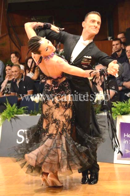 M5483・【クラウディア着用】スキンカラー&黒レース