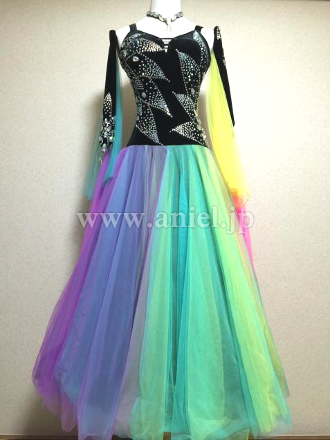 M3275・黒&カラフル