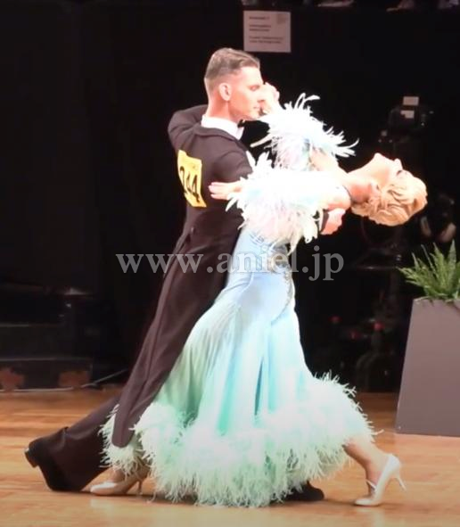 M6668・ペパーミント&ブルー【RS】【オルガ着用】※試着不可