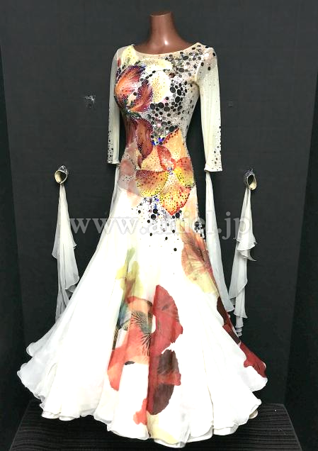 M8895・【Grand Amour】クリーム&花柄