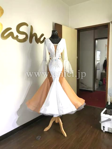 M4613・白&スキンカラー※試着不可