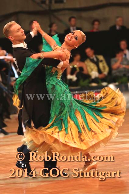 M2615・【EM】イエヴァ着用ゴールド&緑【Golden Green】